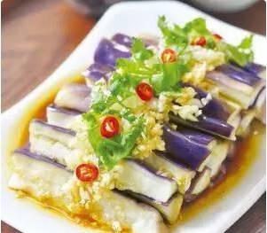 茄瓜是否可以凉拌吃呢视频,美味凉拌茄瓜制作攻略