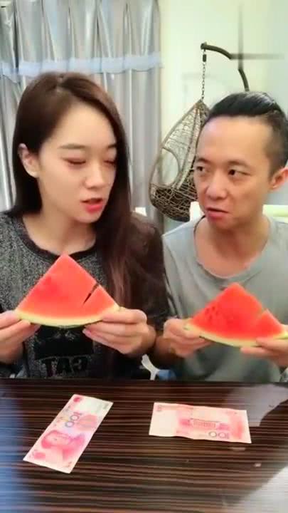 夫妻俩吃瓜视频播放全集,揭秘娱乐圈幕后真相，全集大揭秘！