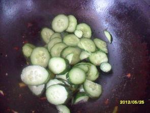 吃瓜模板如何制作视频