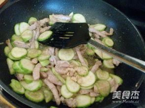 黄皮瓜是怎么炒着吃的视频,黄皮瓜炒制秘籍大公开